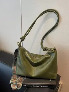 New Fashion Hot Girl Style Solid Color PU Waterproof Fabric Woven Shoulder Strap Bag, Square Backpack for Travel Shopping Commuting