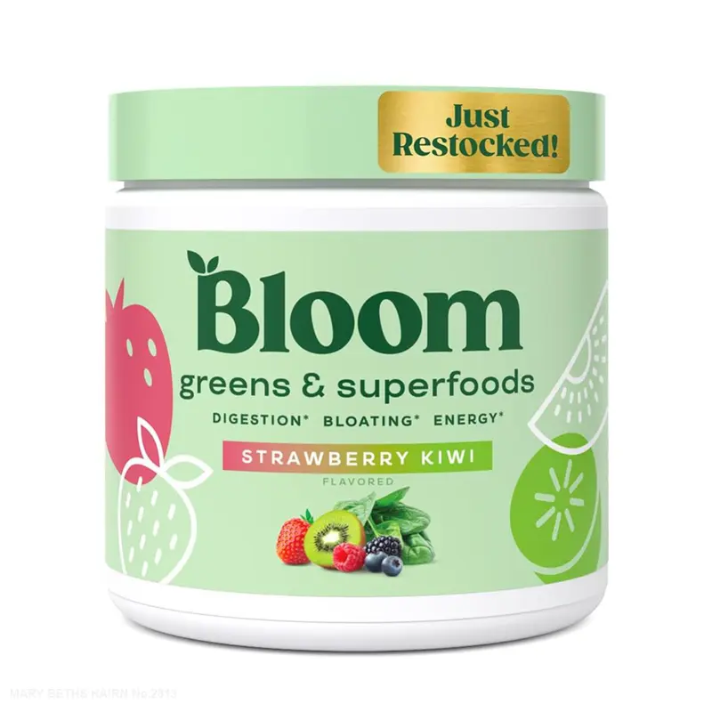 Bloom Nutrition Greens and Superfoods Powder for Digestive Health, Greens Powder, Digestive Enzymes, Probiotics, Spirulina, Chlorella for Bloating & Gut Support, Green Juice, 30 SVG, Strawberry Kiwi Adult