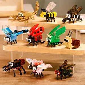 Mini Insect Animal Building Block Set, Includes Bees, Butterflies, Dragonflies, Perfect Birthday or Christmas Gift, Plastic Figurines, Building Block Model