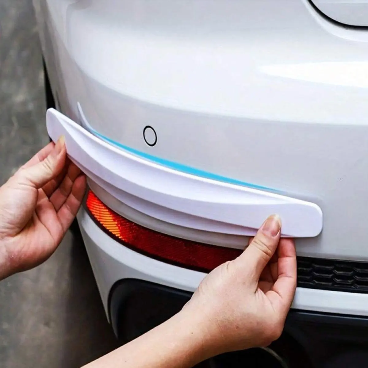 Universal Anti-collision Car Door Corner Bumper Guard Protector, Car Front & Rear Corner Bumper Decorative Sticker, Reflective Sticker, Car Exterior Accessories, Vehicle, Automotive