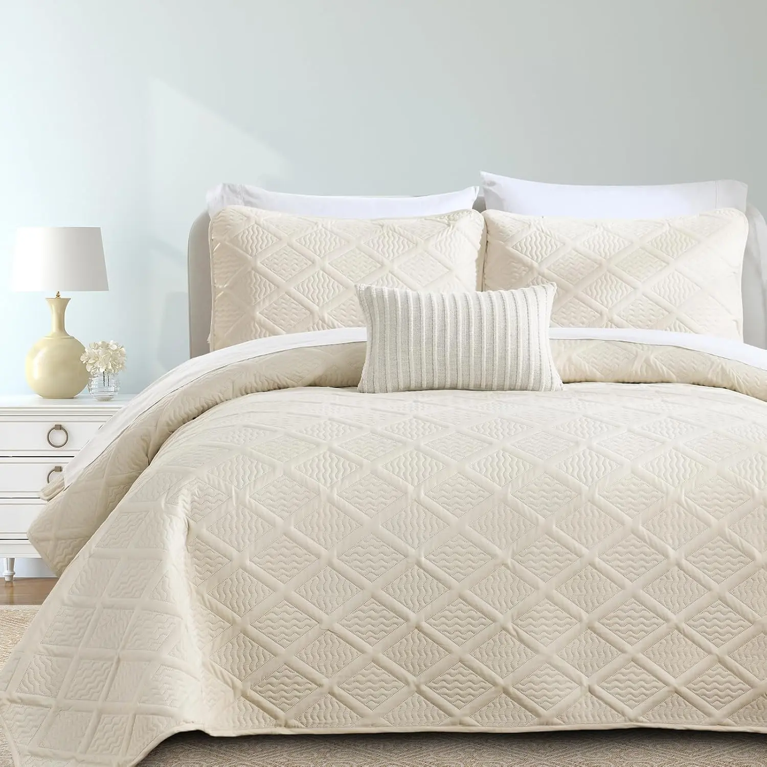 Queen Set Beige Summer Bedspreads Bedding Set 3 Pieces Thin Lightweight Microfiber Coverlet with 2 Pillow Shams for All Season