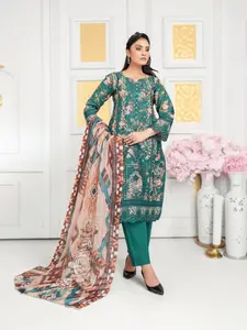 Pakistani Cotton Salwar Kameez, Cultural Wear for Women