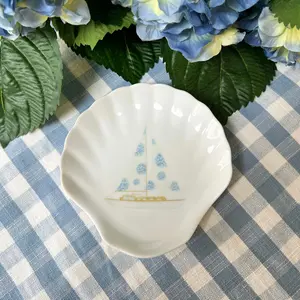Hydrangea Sailboat Shell Ring Dish