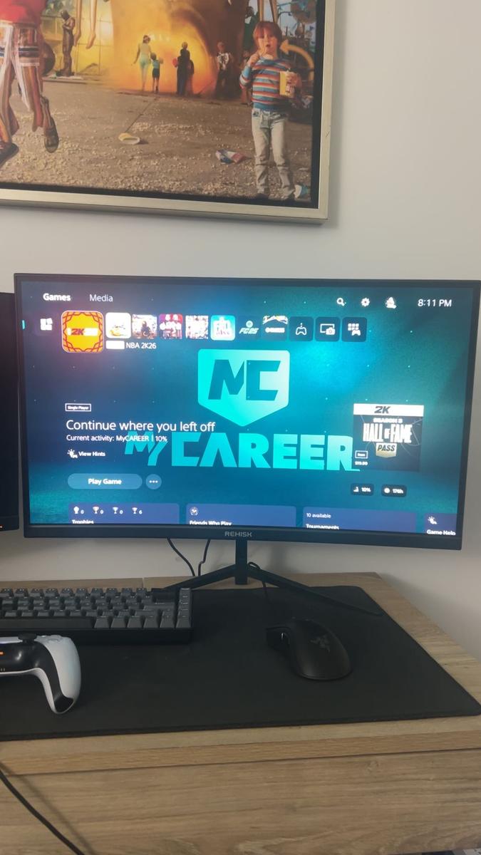 Item: 180hz, 24inch, Curved 