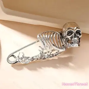 1pc Punk Vintage Halloween Skeleton Pin - Gothic Brooch, Accessories for Women, Couples' Party Creative Clothing Accessory (Sports & Outdoor, Fan Shop, Gaming)