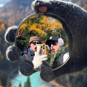 Christmas Travel Selfie Handheld Mirror, Travel Makeup Mirror, Mini Round Convex Mirror, Portable Photo Stick, Perfect for Group Photos and Selfies