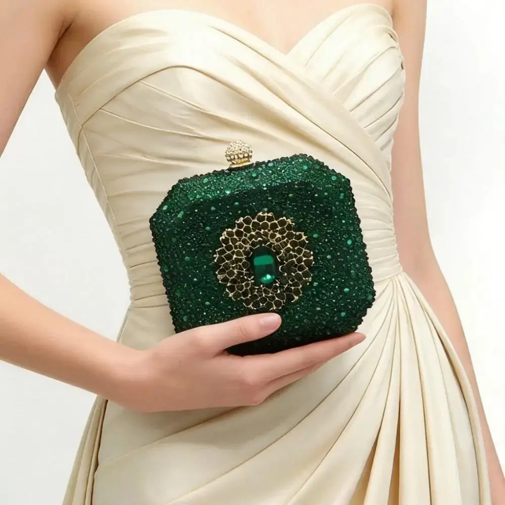 Elegant Emerald Mini Box Clutch, Women's Fashionable Evening Purse with a Sparkling Rhinestone Clasp for Wedding & Party, Wristlet Purse, Fashionable Embellished Clutch, Sparkle, Accessories, Luxurious Silhouette, Rhinestones, Chic