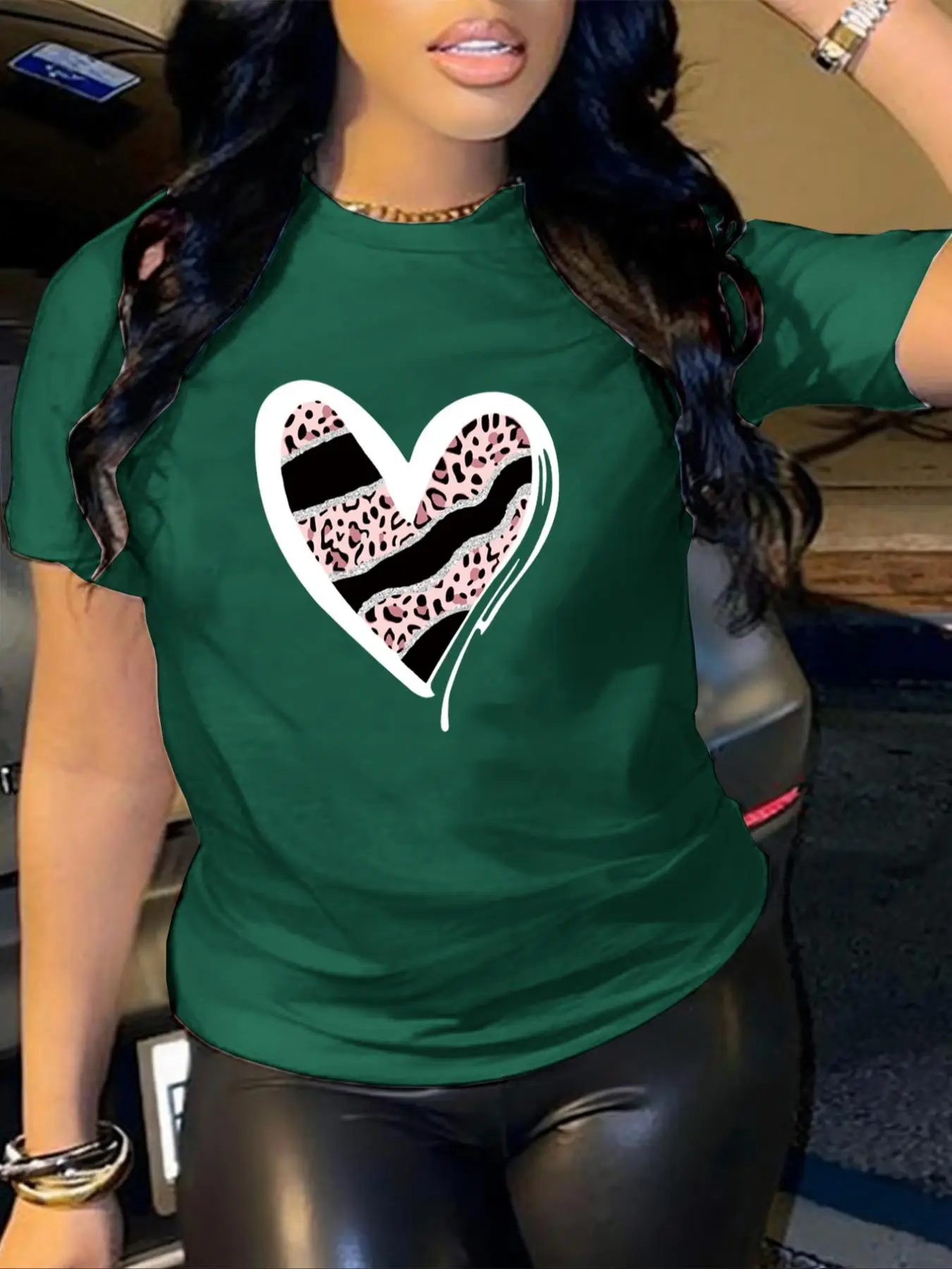 Women's Heart & Leopard Print Round Neck Tee, Summer Clothes Women Fashion Casual Crew Neck Short Sleeve T-shirt, Summer Outfits 2024, Women's Tops fo