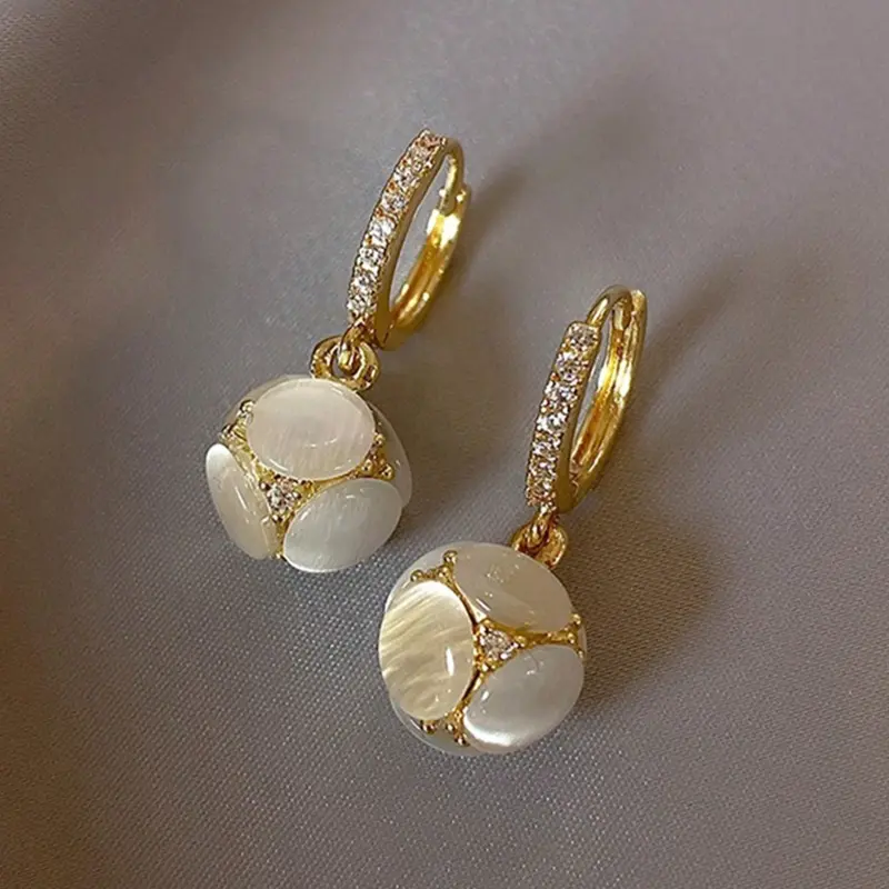 Elegant Rhinestone Crystal Hoop Versatile Geometric Fashionable Shining Earrings for Women & Men, Durable Zinc Alloy Jewelry Gift, Perfect for Daily Wear & Special Occasions, Ear Hoops
