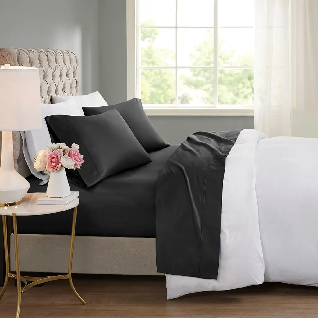 Beautyrest 4-Piece Cal King Cooling Sateen Weave Deep Pocket Soft Breathable Sheets - 600 Thread Count Cotton Blend, 108x102x0.13in Black, Machine Washable Luxury Bedding Sheet Set for Hot Sleepers, Soft Breathable Sheet