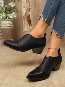Elegant Vintage Deep Toe Loafers with Chunky Heels for Women, Pointed Toe Legs-Long Appearance, Soft Leather No Foot Fatigue, Versatile for Work and Casual Outings