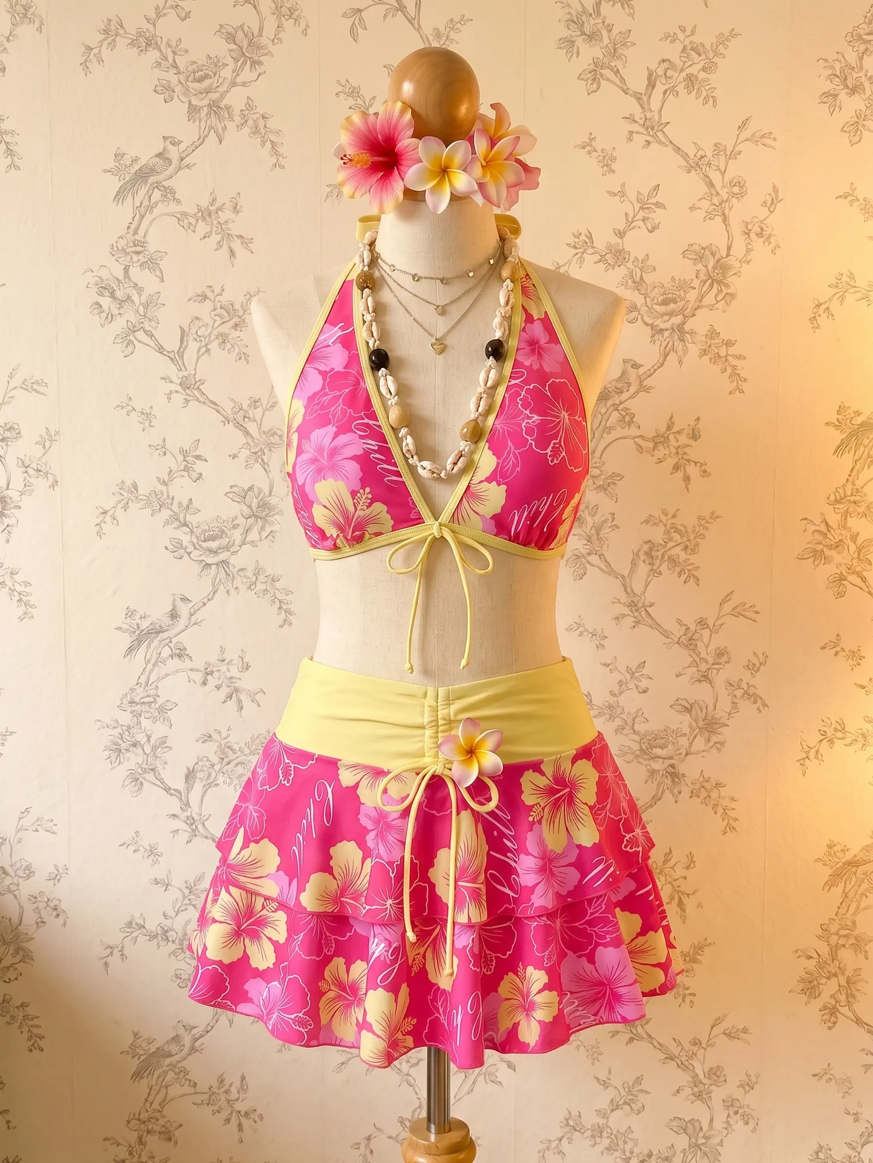 RETRO STAGE Women's 1960s Pink Tropical Flower Print Tie-Front Layered Hawaii-Inspired Bikinis Set - Polyester Blend, Removable Pads, Beachy Swimsuits, Print Bikinis, Flower Print Bikinisummer outfits beach essentials vacation outfits