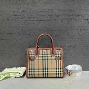 Pre-owned BURBERRY Canvas Shoulder Bags 7.8'' R14359 Shoulder Bag C14305983883 0328 T1 Chloe