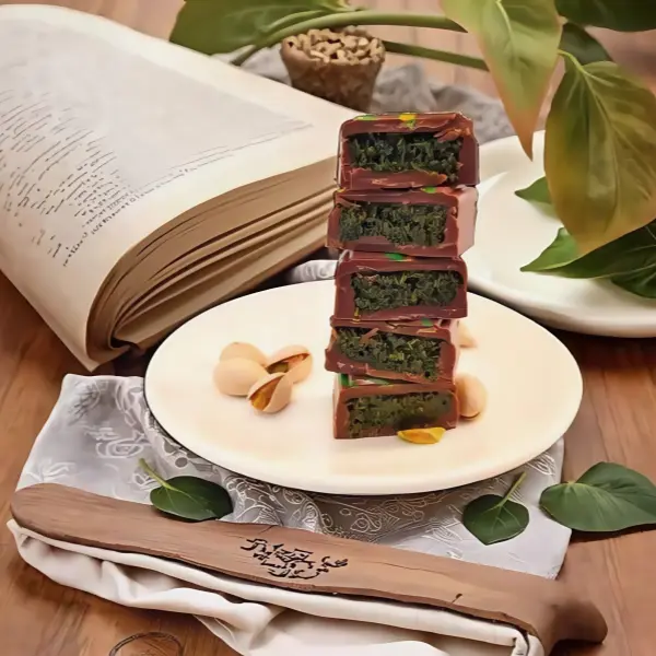 Unmissable! Dubai Milk Chocolate Pistachio Kunafa Chocolate Bar - Dessert Indulgence at Its Finest