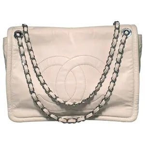Pre-owned CHANEL Calfskin Leather Shoulder Bags White Leather Quilted CC logo XL Maxi Classic Top Flap Shoulder Bag