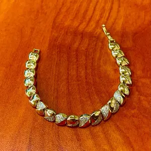 Women's Zircon Bracelet, Elegant and Luxurious