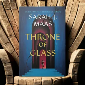 Throne of Glass by Sarah J Maas (Paperback Book) | A Fantasy & Paranormal Romance Novel | Epic