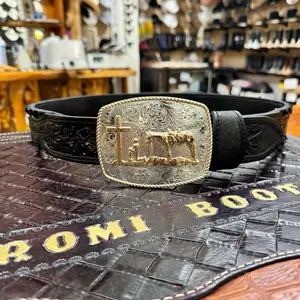 LA ORACIÓN WESTERN BUCKLE