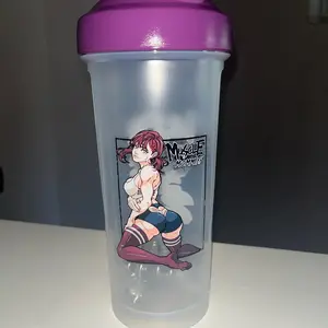 Kobeni Muscle Mommy Shaker Cup