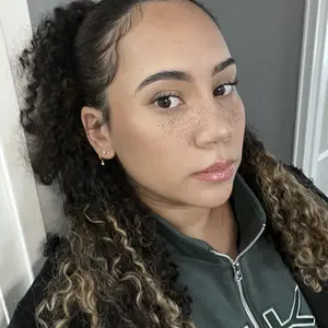 Product Review of Waterproof Freckles Pen: Faux Freckle Stamp and Fine Tip Eyeliner for Realistic, Long-Lasting Freckles and Effortless Makeup, Perfect for Daily Wear and Cosplay from t**