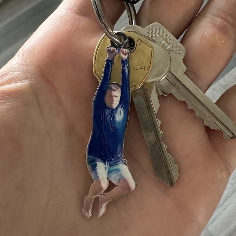 Zipline Ronnie Metal Keychain I Think You Should Leave with Tim Robinson ITYSL