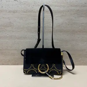 Pre-owned Chloé Leather Shoulder Bags 7.8'' R2549 Shoulder Bag C1855923701 0406 T2 Ella