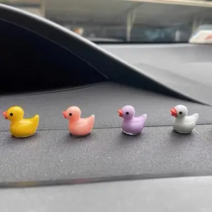 Mini Duck Ornament, Cute Duck Design, 100pcs Mini Duck Decoration with 100pcs Double-sided Sticker, Miniature Decorations, Birthday Party Gift Decoration