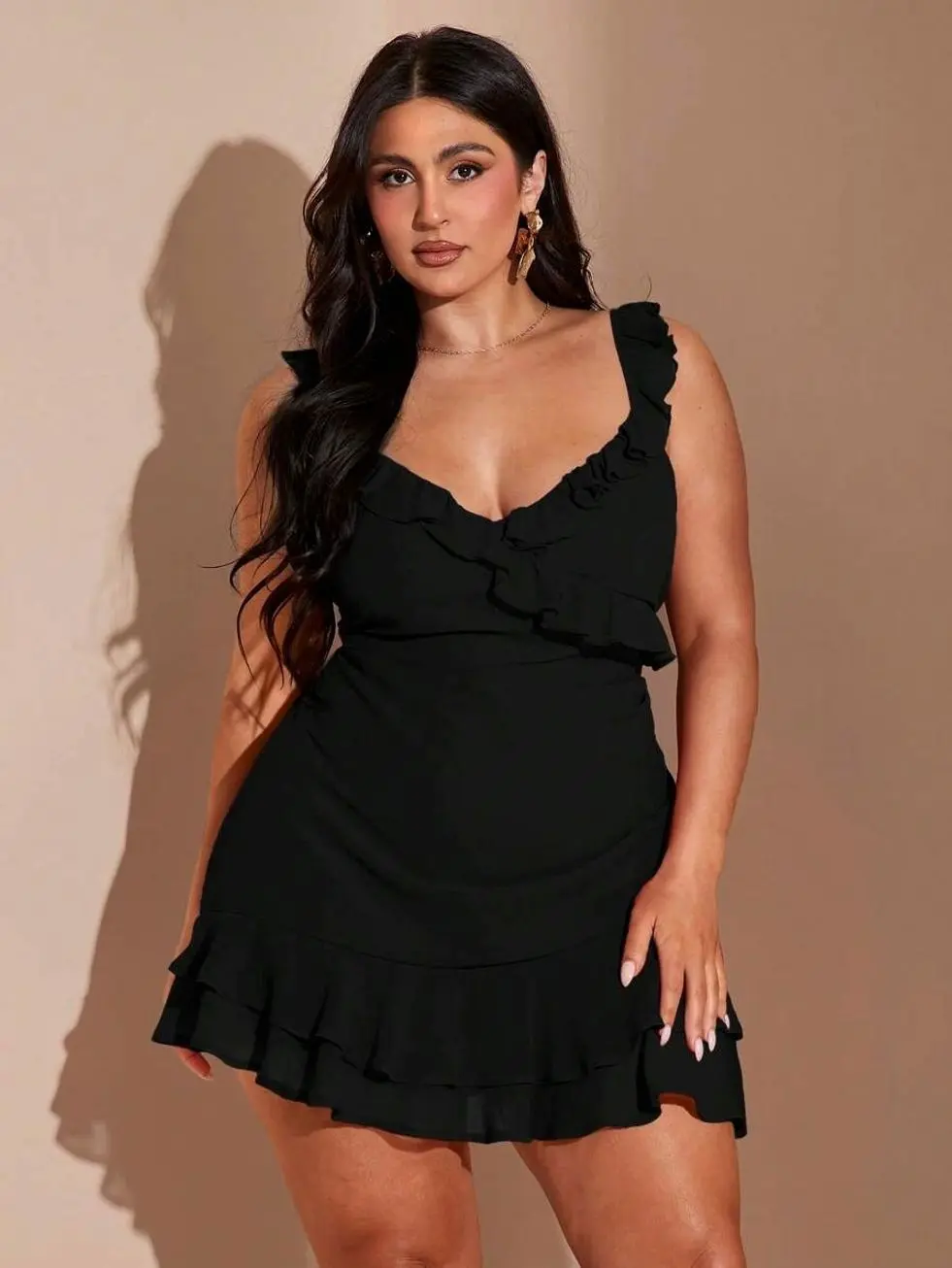Plus Size Women Summer Blush Pink V-Neck Ruffle Hem Mini Dress, Formal Elegant Wedding Ninang Date Night Beach Holiday Party Short Dress