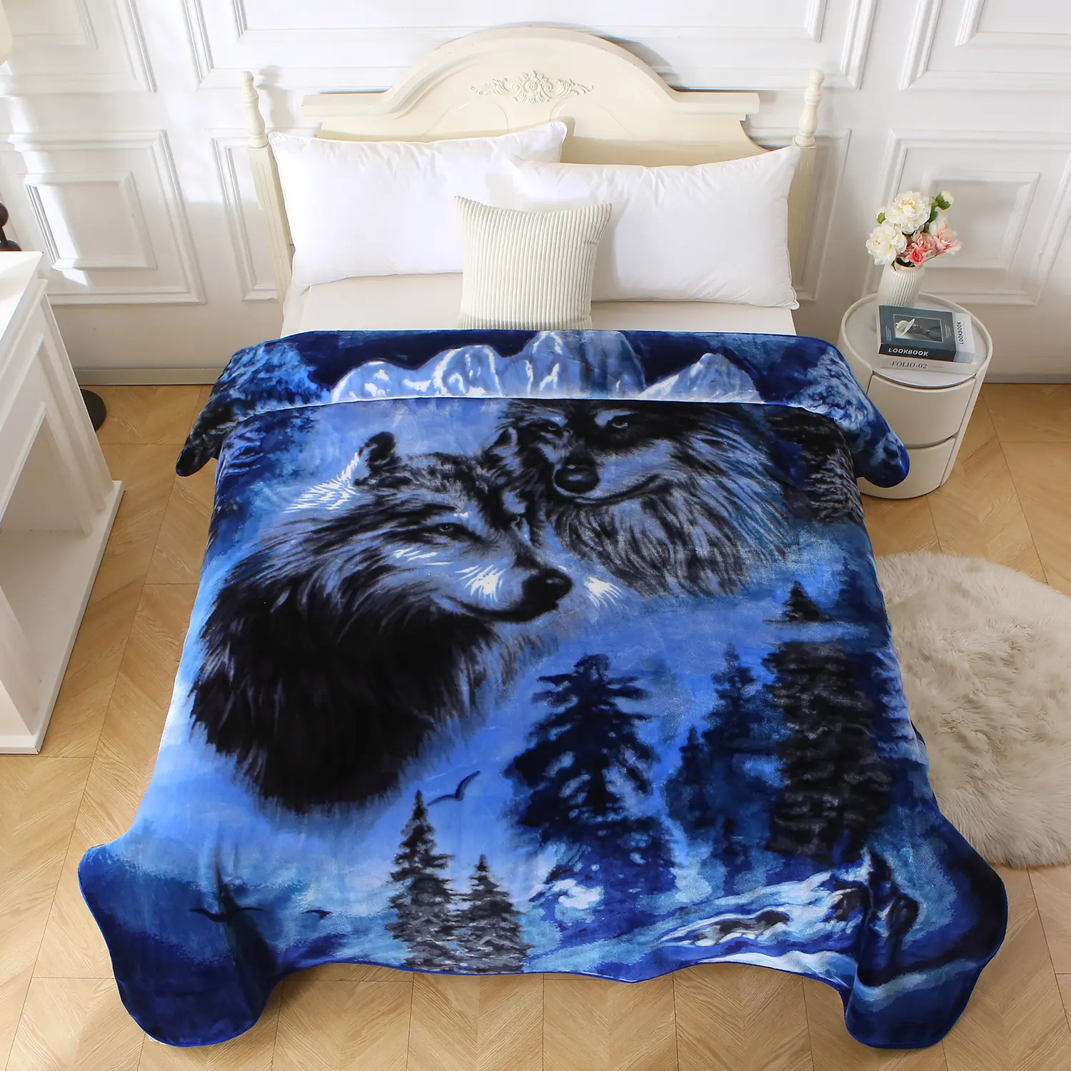 Heavy Wolf Blanket 9 lbs – Soft Warm Polyester Fleece Blanket for Winter Bedding Cozy Animal Print
