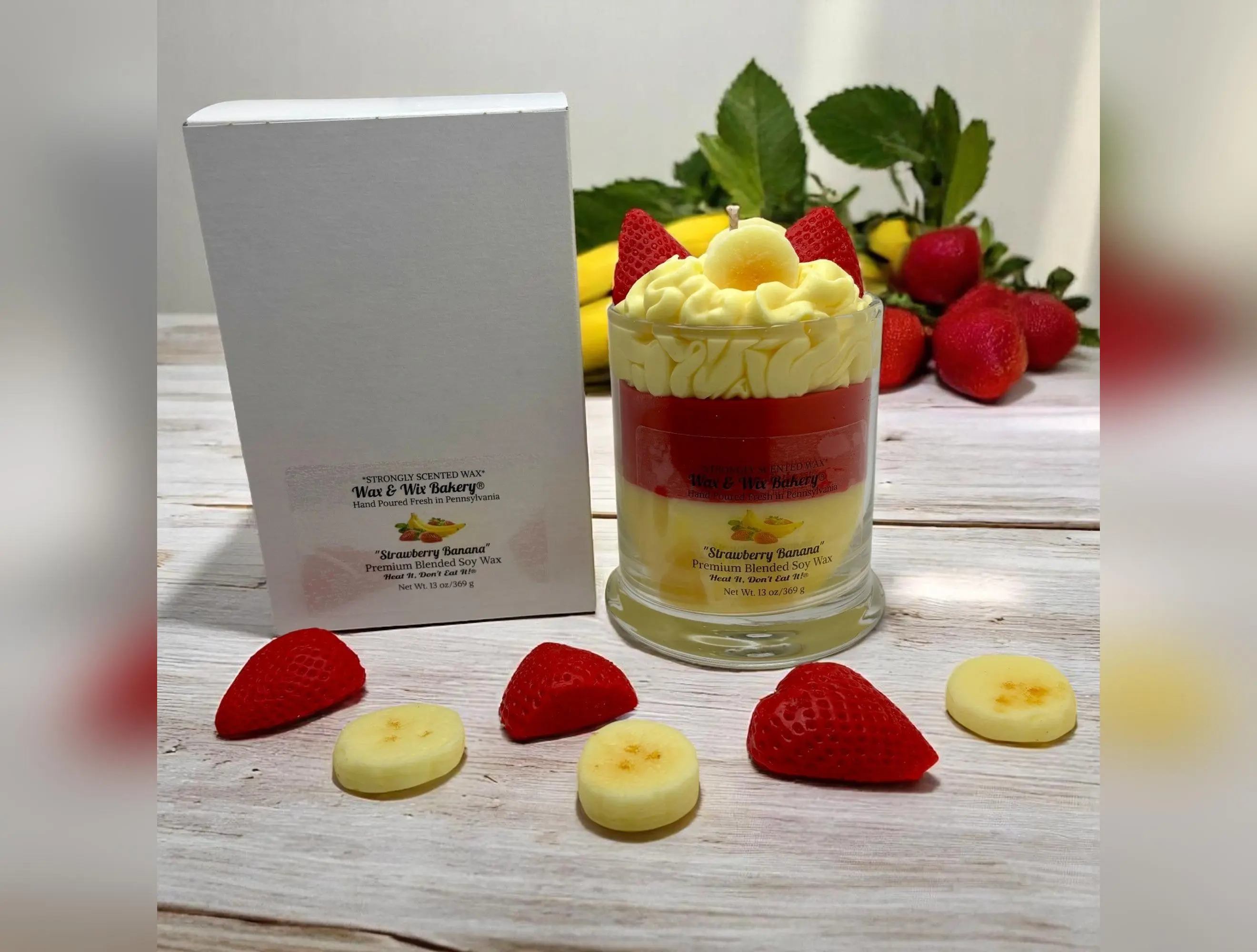 Strawberry Banana Candle. Large 13 oz. Soy Candle/Strawberry Banana Dessert Candle. Strongly Scented Candle