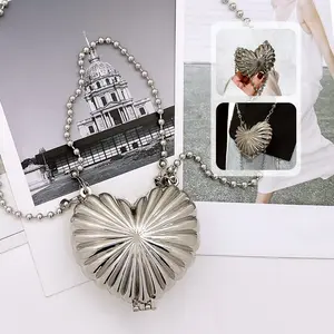 Elegant Shell-Shaped Crossbody Bag for Women Heart-Shaped Shoulder Purse Small Chain Bag Exquisite Clutch for Evening