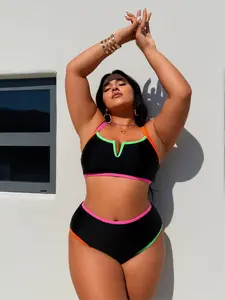 Plus Size Color Block High Waist Bikini Set - V-Neck Adjustable Strap Two-Piece Swimsuit