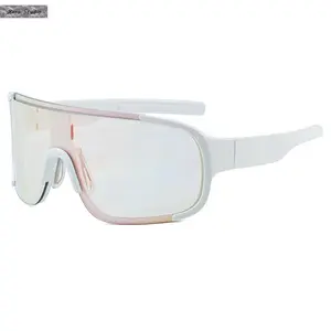 Color-Changing UV400 Anti-Ultraviolet Sunglasses for Men - Windproof, Day & Night Dual-Purpose, Biker Sports Eyewear, Trendy Outdoor Cycling Glasses (Suitable for Women Too), Anti-Ultraviolet Men's Sunglasses, Color-Changing Men's Sunglasses