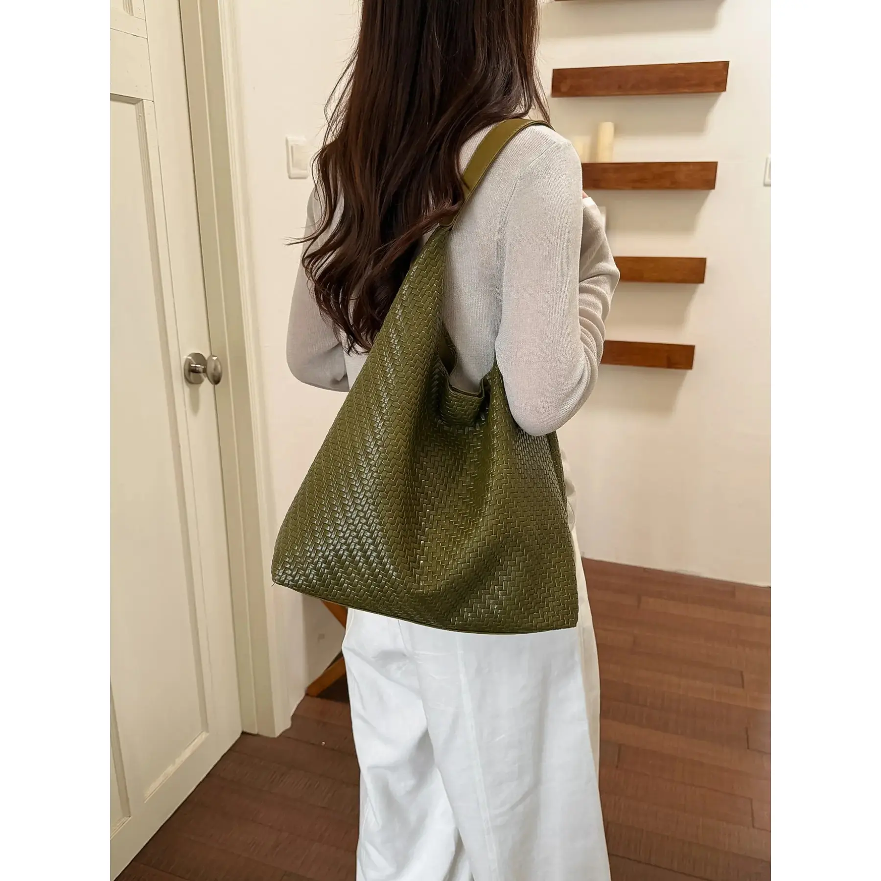 Vintage Dark Woven Hobo Tote Bag, Large Capacity, PU Leather, Crossbody/shoulder Bag, Elegant Women's Handbag, Fashionable Shoulder Bag, Trendy Crossbody Bag, All Seasons