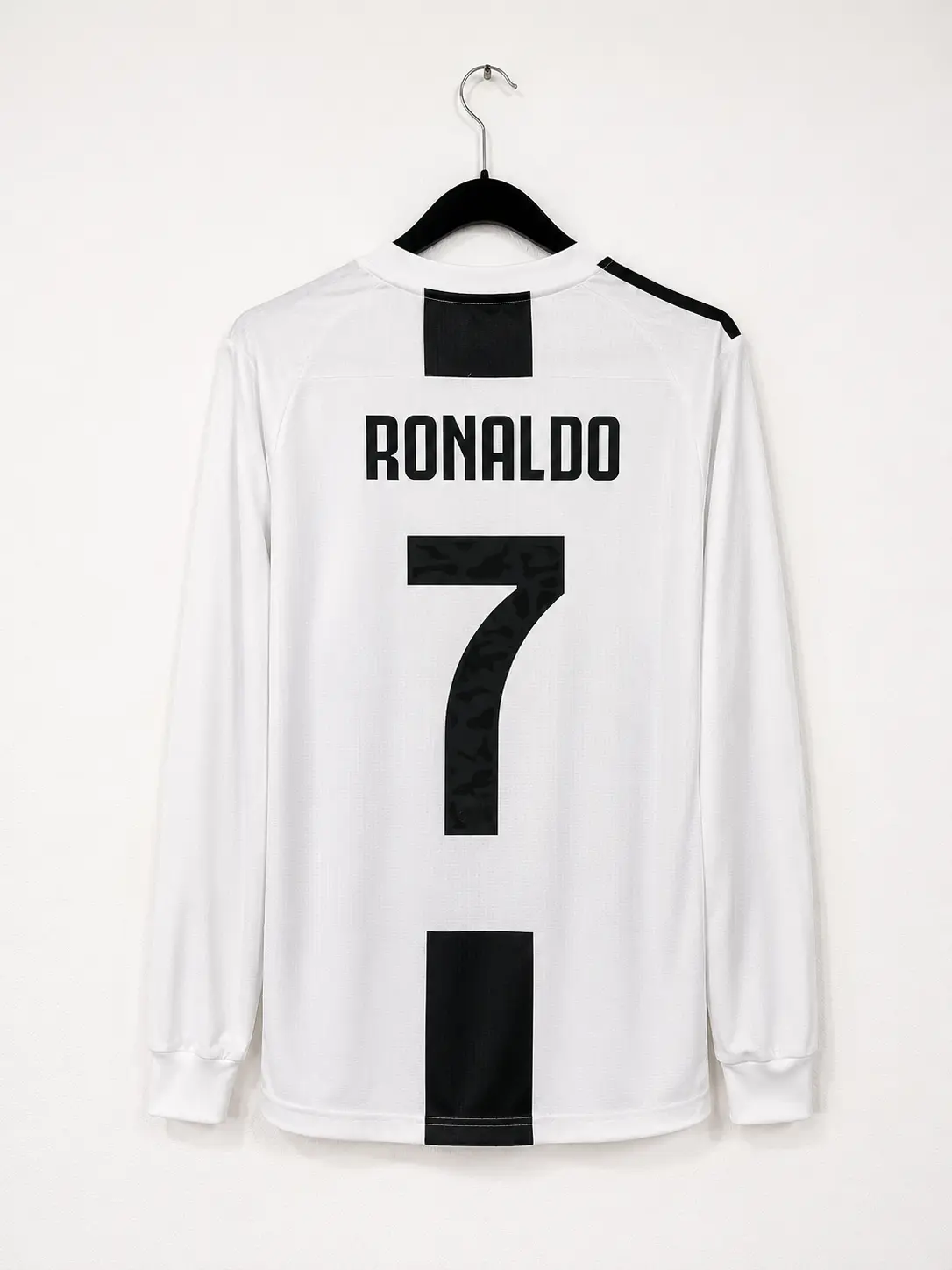 C.R #7 White 2018–2019 Retro Football Jersey – Long Sleeve, Full Logo, Ship 7–15 Days
