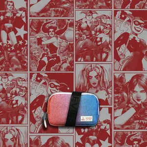 Crossbody Pack Harley Quinn - Red & Blue Design, Includes Pink & Blue Accessories, Ideal for Comic Book Lovers