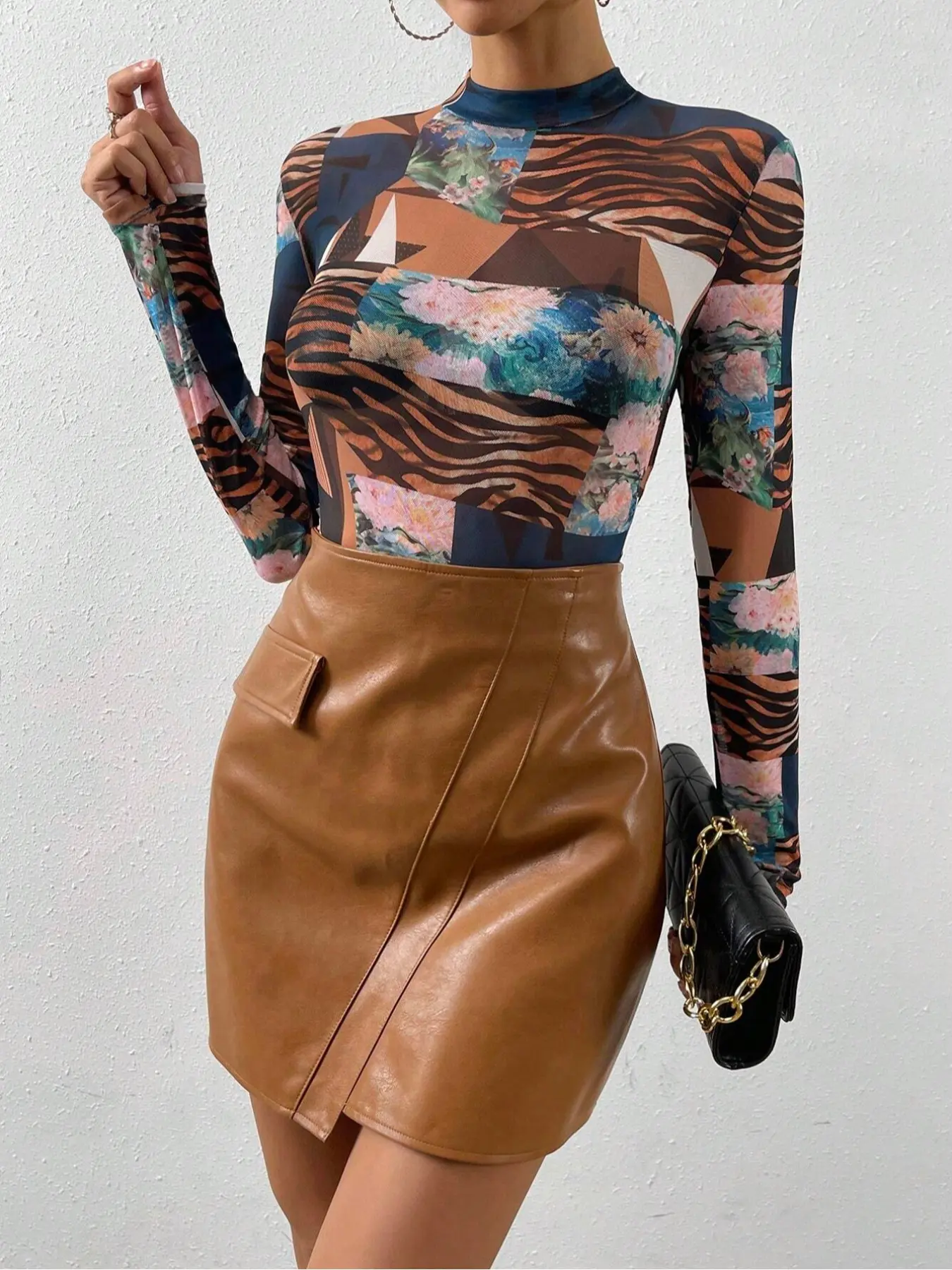 Women's Sporty Thermal Warm Top, Zebra Stripe Floral Print High Neck Long Sleeve T-Shirt, Comfortable Base Layer for Fall Winter