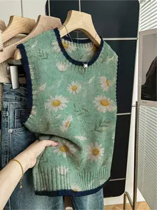 1 Piece Women's Loose Sleeveless Crew Neck Knit Top with Dark Blue Trim, Green Base & Floral Print, Spring & Summer Back-to-School Casual Style, Can Be Worn Alone or with a Vest, Suitable for Daily Outdoor Wear, Knitted Vest Top, Womenswear