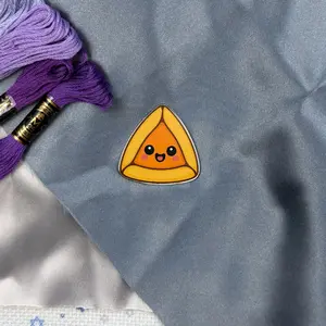 Shalom Needlecraft Purim Hamantaschen Needle Minder - Chibi Look Enamel Finish Needle Holder for Knitting, Crochet DIY Hobbies