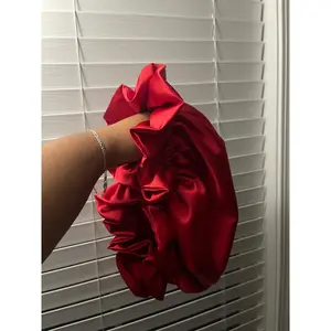 Blazing Red Ruffle Bonnet