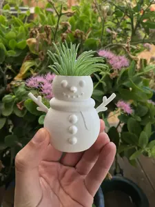 Festive 3D Printed Snowman Planter: Air Plant & Succulent Holder, Indoor Christmas Decor, Seasonal Gift