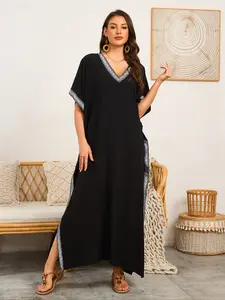 Women's Plus Size Moroccan Print V-Neck Batwing Kaftan, Boho Casual Kaftan, Loose Fit Beach Dress, Bathing Suit Cover Up, Stylish & Comfortable
