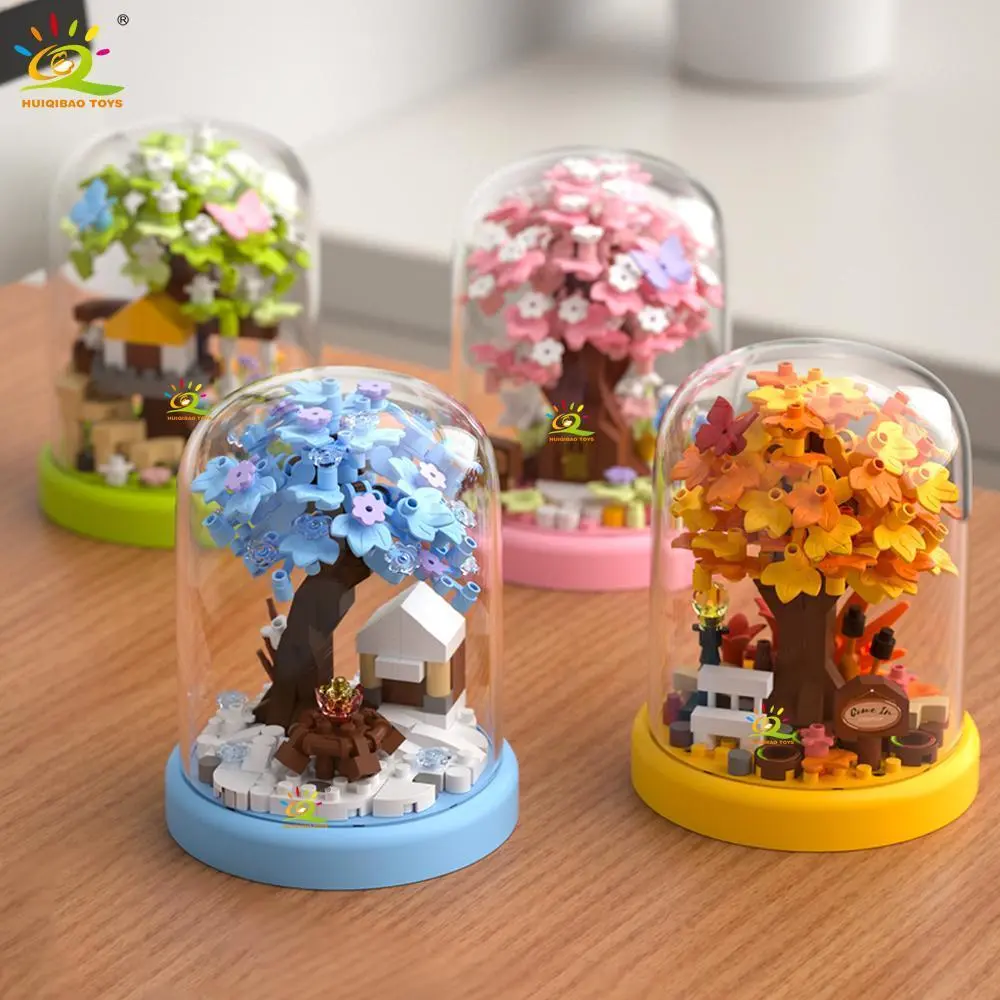 HUIQIBAO MOC Four season Mini Tree House with Display Box Model Micro Building Block Diamond Brick Toy for Children Desk Decor.