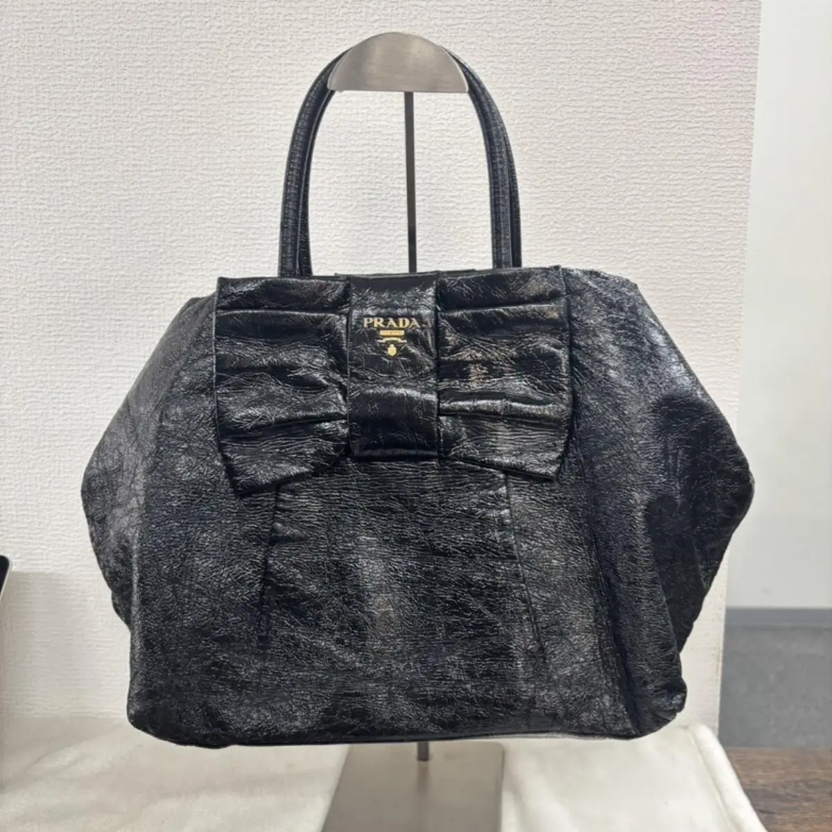 Pre-owned PRADA As Shown Tote Bags Vernice Bow Tote 20107