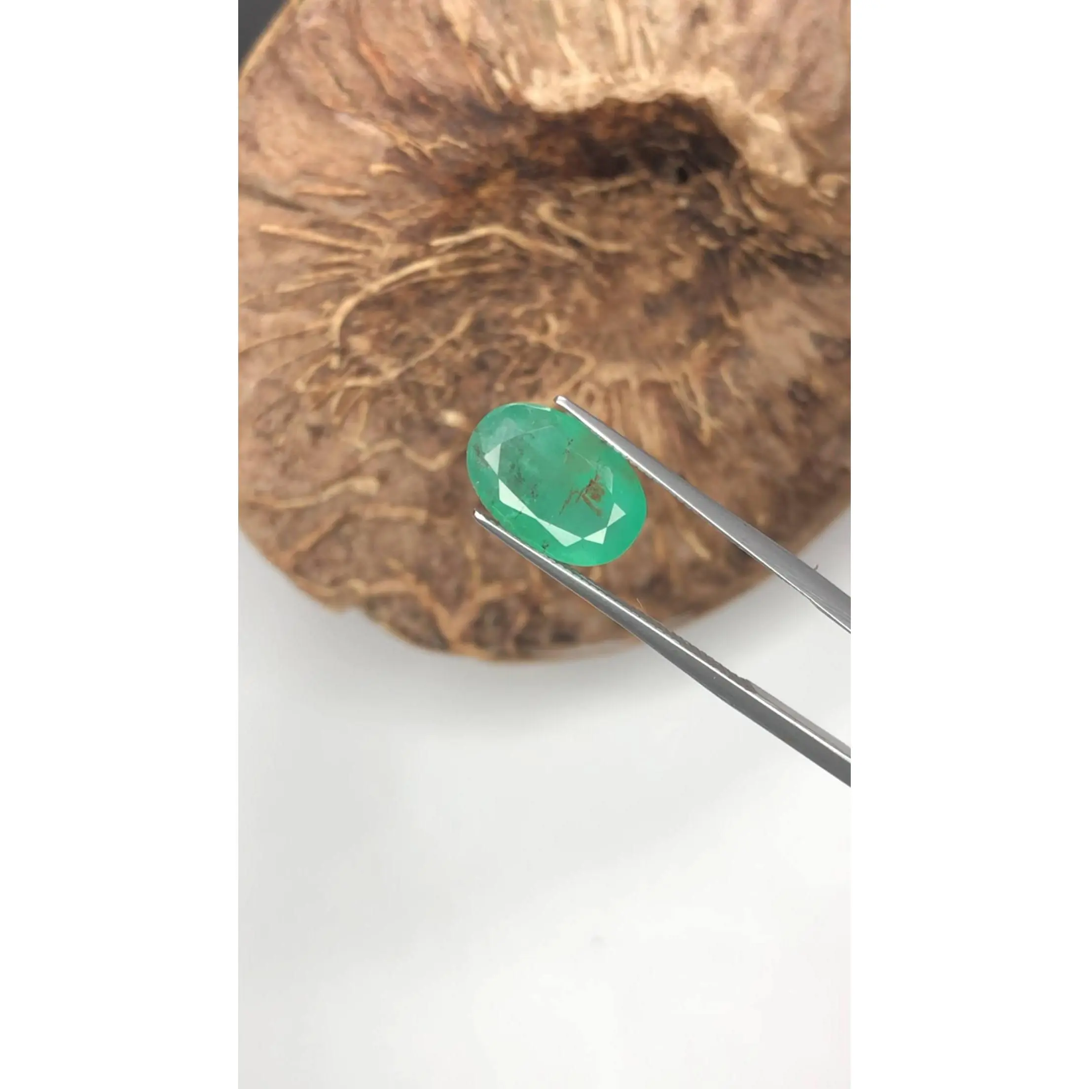 (2.95ct) Natural Zambian Emerald - Kafubu Mine Origin - Vivid Green - Minor Oil Only (WAV57)