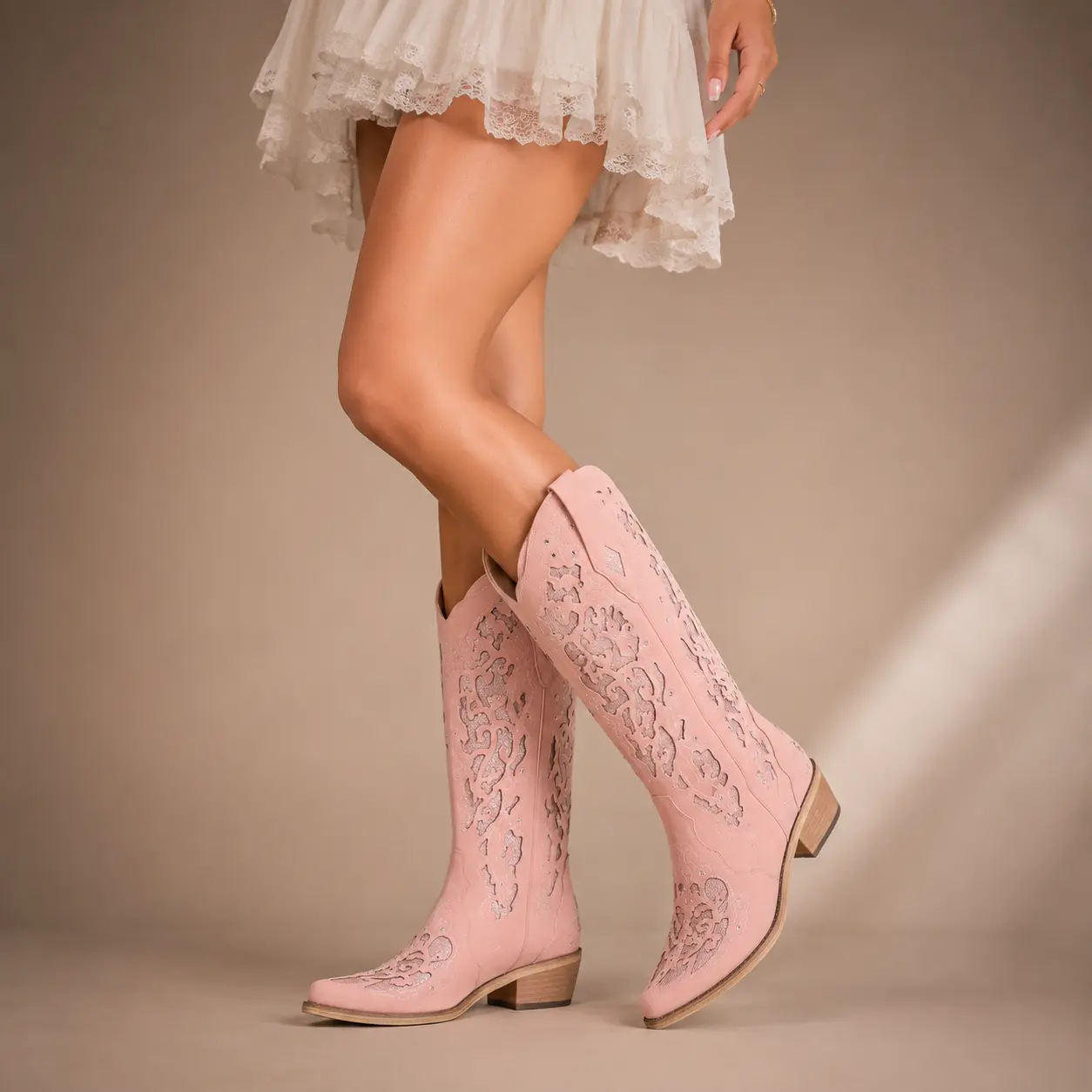 Western Cowboy Boots for Women with Comfortable Calf Red Cowgirl Boot Sparkly Rhinestone Wedding Boots Trendy Vintage Tall Glitter Boot with Embroidery and Chunky Heel for Daily Wearing Office Party tiktokshopspringglowup,