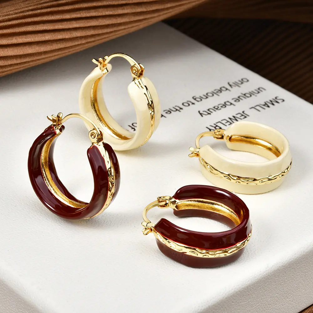 Viral Round Ear Cuff| 22K Gold Plated Copper & Resin Earrings For Women| Minimalist Vintage Hoops Black Friday Gift