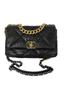 Pre-owned CHANEL lambskin 19 Large Quilted Small Black Smooth Flap Bag