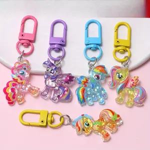 5 pieces of glitter rainbow horse-shaped keychains. Perfect gifts for teachers and students to decorate schoolbags and pencil cases. Ideal collectibles for home accessories or for the back-to-school/graduation season.