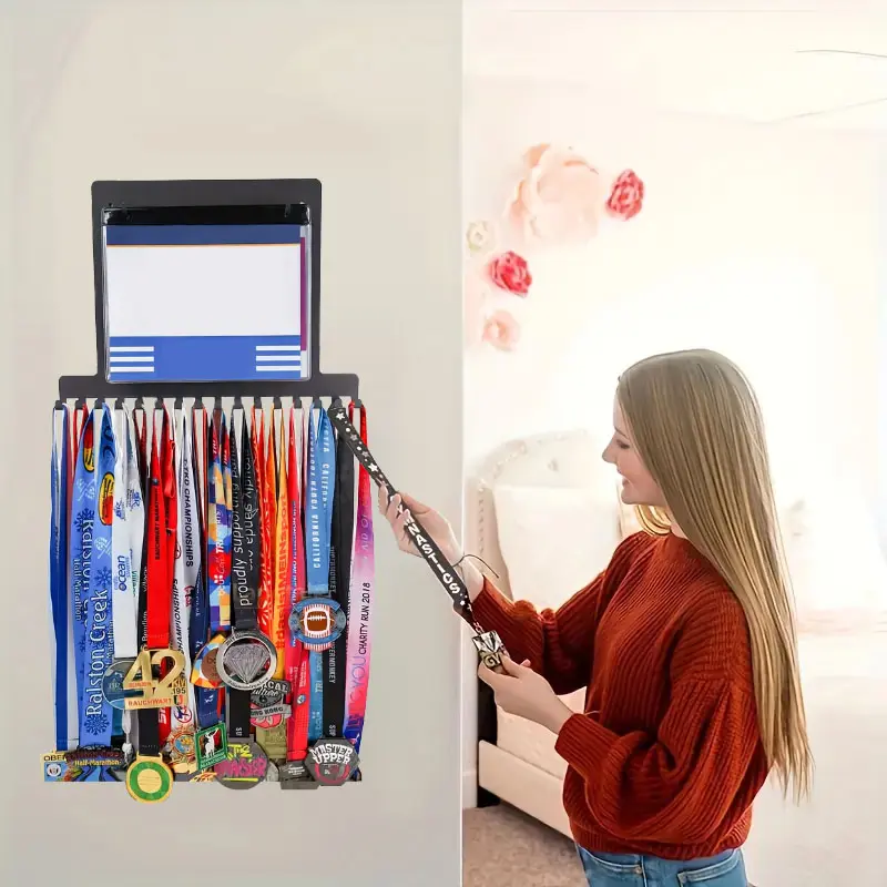Metal Wall-Mounted Iron Medal Hook Display Stand, Metal Frame Organizer, Square Rack with Number Plate Holder, Wall Decor, Award Hanger, Home Decoration, Rustproof Sturdy Decorative Hooks, Convenient Hook, Wall Mountable